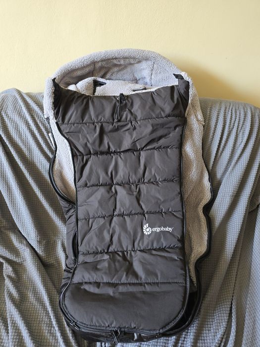 Cărucior Ergobaby Metro+ Deluxe – sport, ultra compact (6.8 kg) + acc