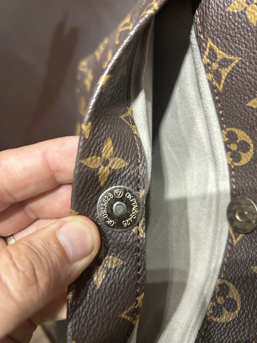 Borseta LV model deosebit