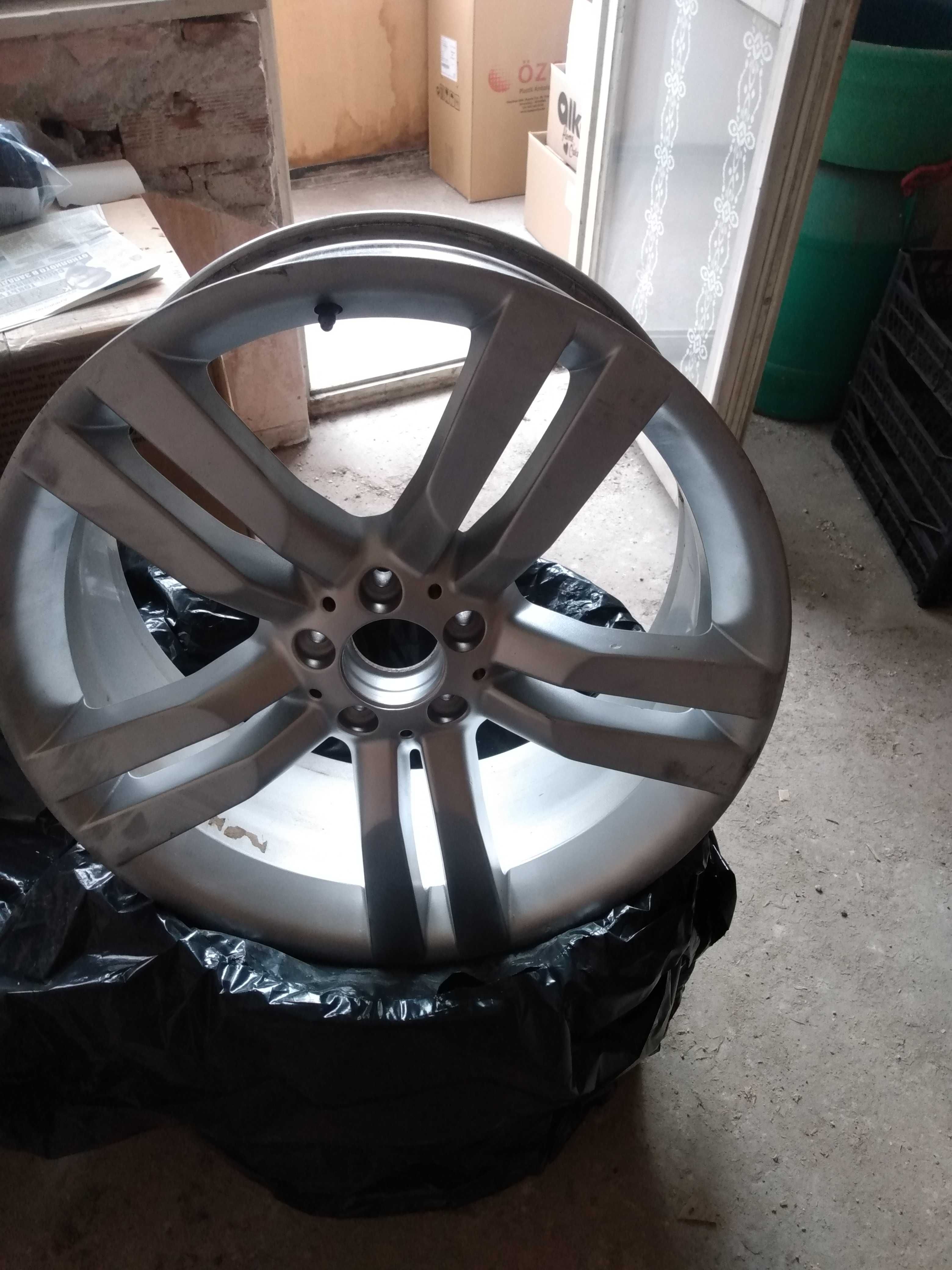 Алуминиеви джанти 20 " Mercedes