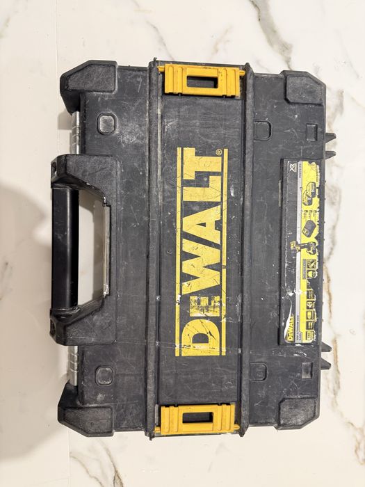 Акумулаторен ударен винтоверт DEWALT DCD796NT