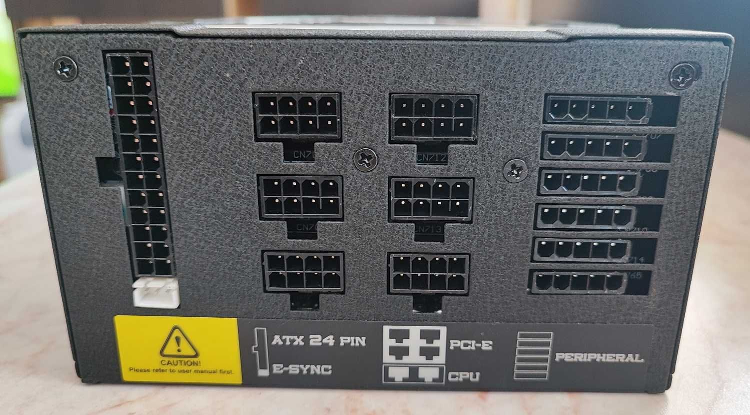 Захранване FSP Aurum PT 1200 W, модулно
