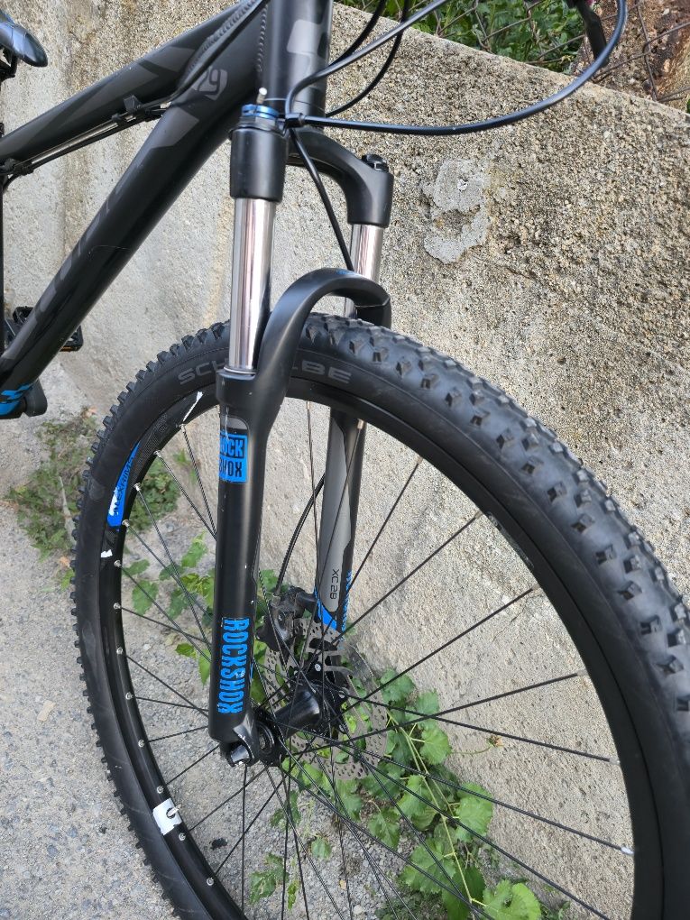 Cube Analog 29 цола S размер, Rockshox XC29, 3x9 Deore скорости Перфек