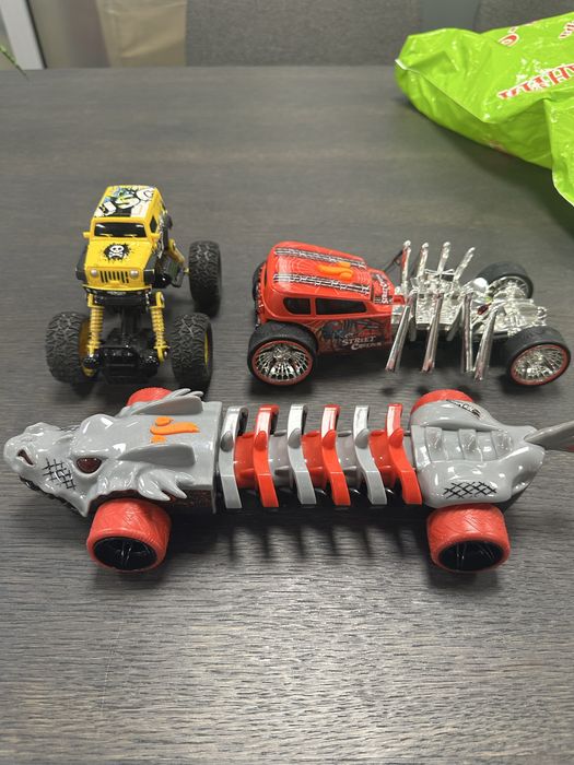 Hot wheels колички