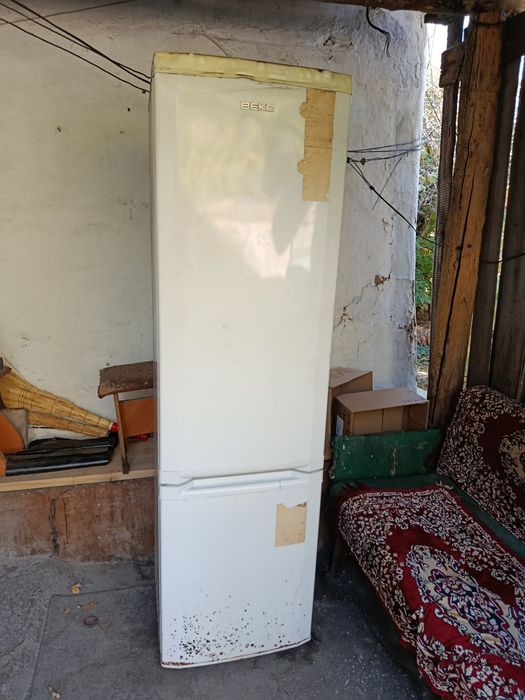 Продам холодильник