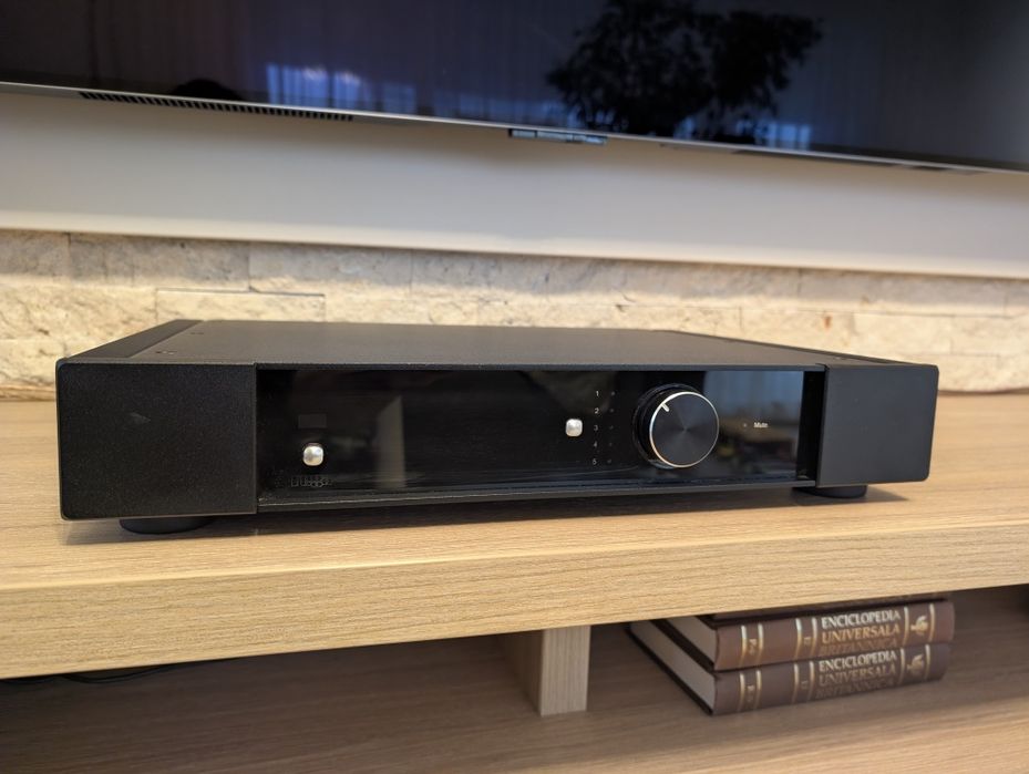 amplificator rega elex r