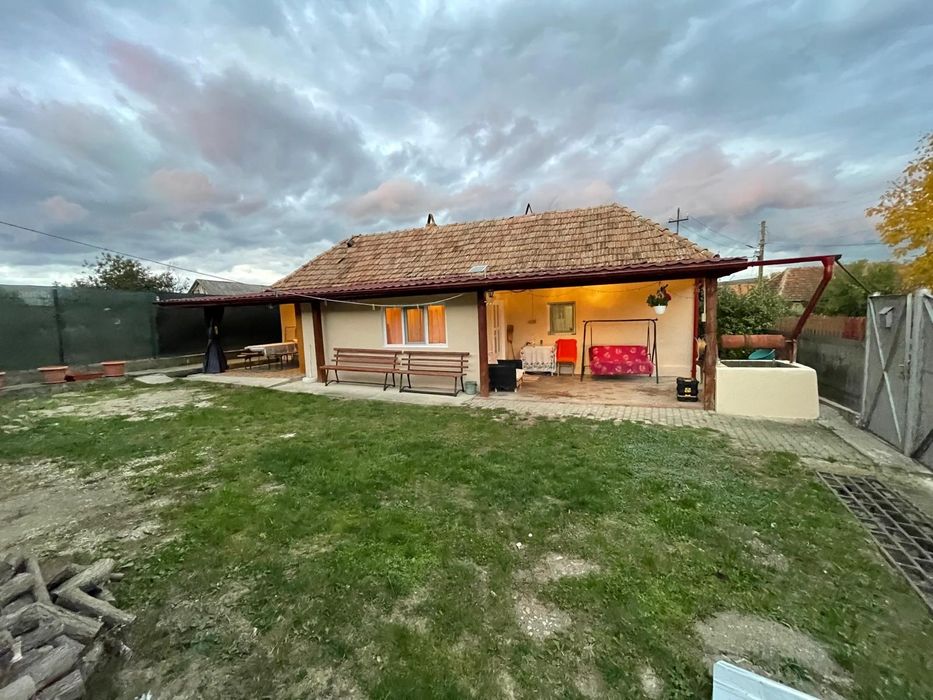 Casa de vânzare in localitatea Picleu