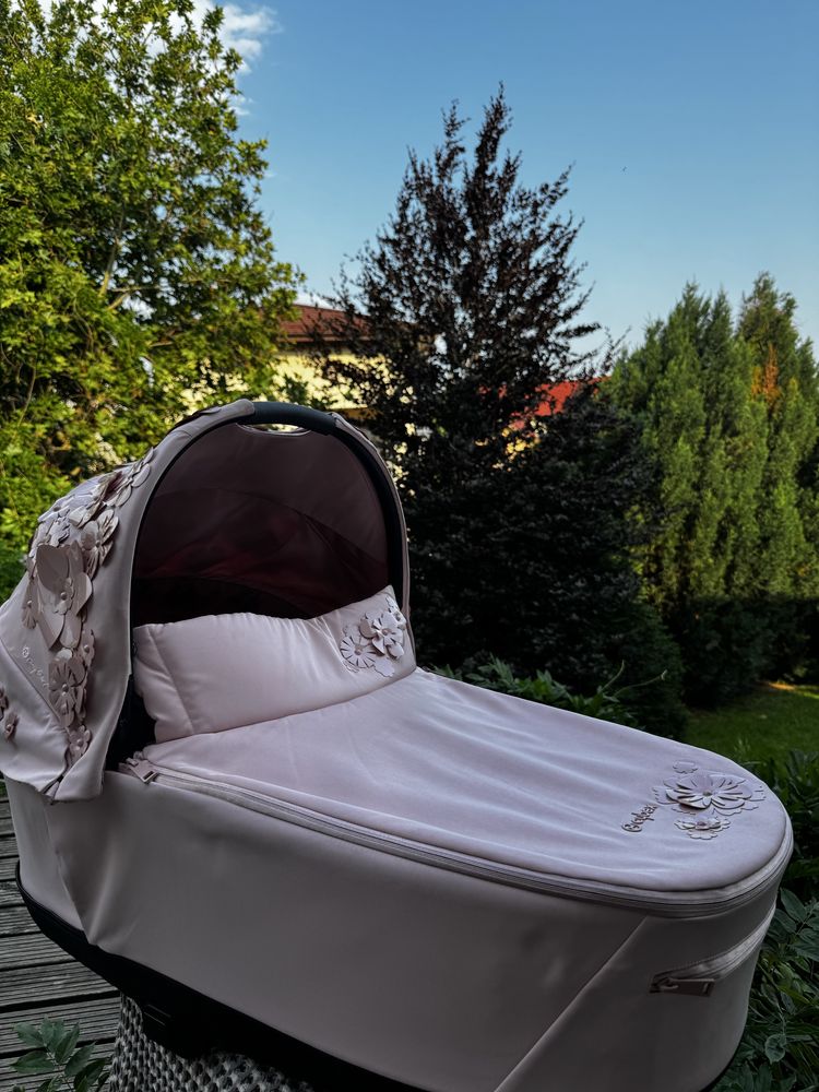 Cybex Priam 3 in 1 Simply Flowers-Pale Blush+Base Z Isofix