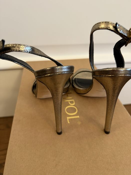 Sandale Musette - marimea 35 - noi