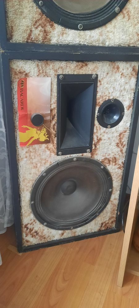 Technics SU-V303, тонколони 12инча 2x150w/8ohm; 12инча 2x40w/4ohm