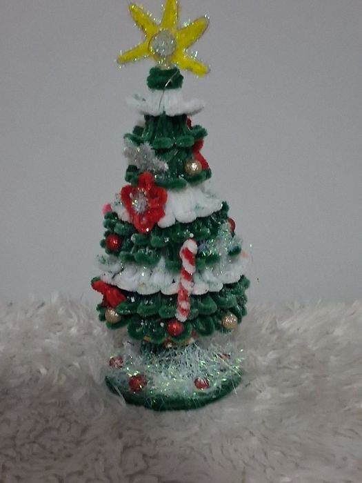 Brad si Mos Craciun luminos ,realizat din sârmă plușată handmade!