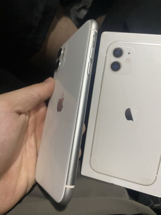 iPhone 11 в идеальном состоянии