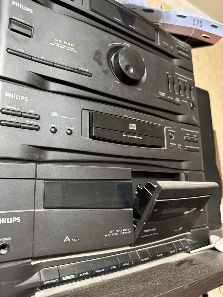 музыкатный центр Philips
