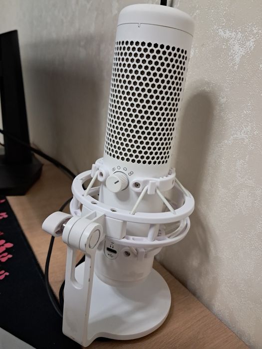 Наушник hyperx quadcast s