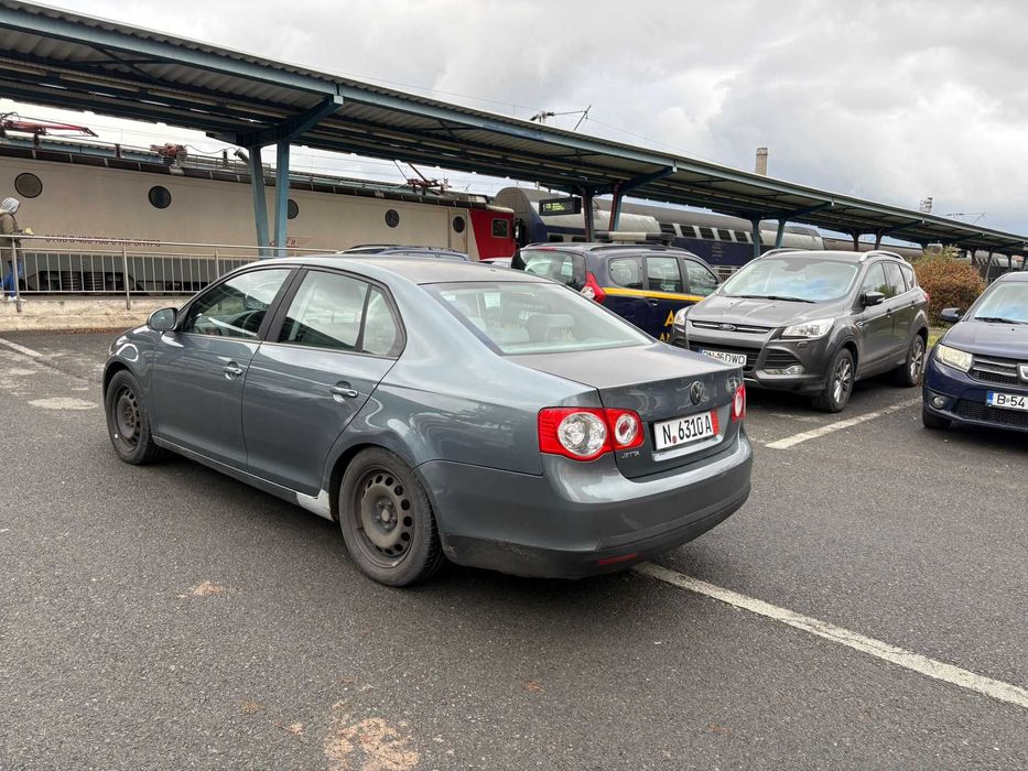 Volkswagen Jetta 1.6 Benzina
