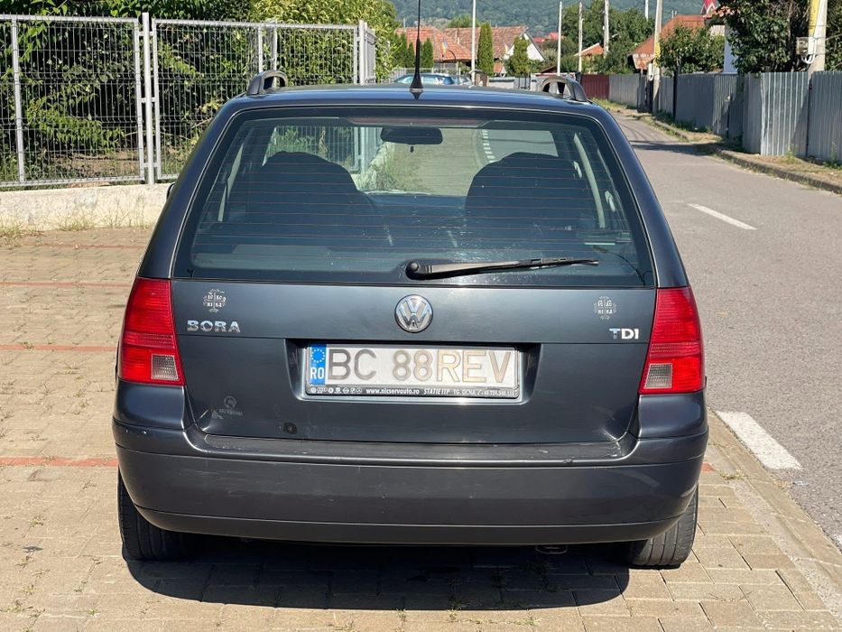 Vând Volkswagen Bora