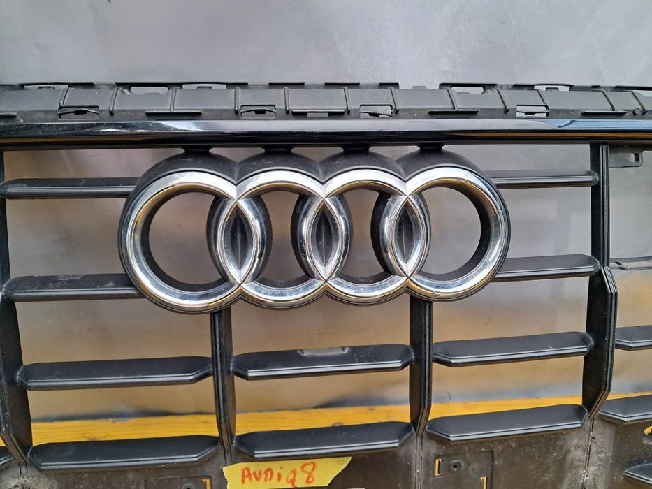 Грил решетка Audi Q8 300лв