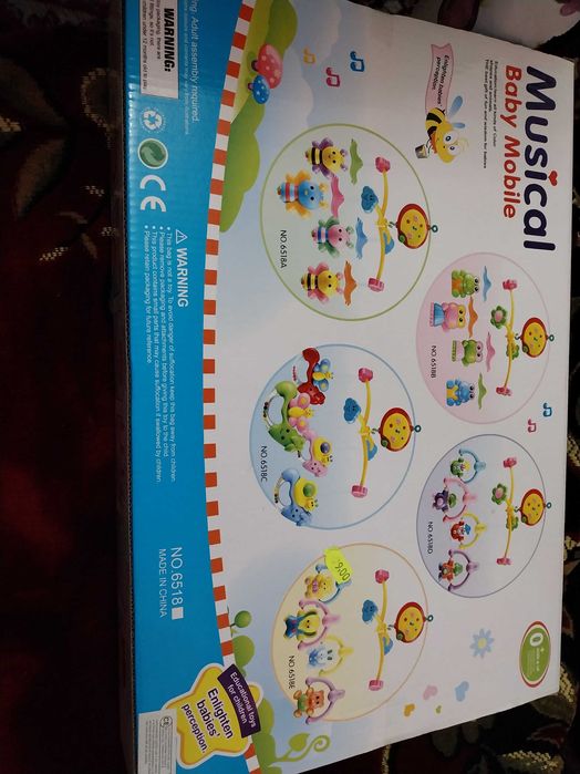 Carusel mobil pentru pat bebe