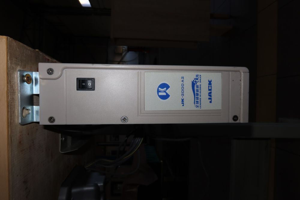 Masina liniara industriala Jack