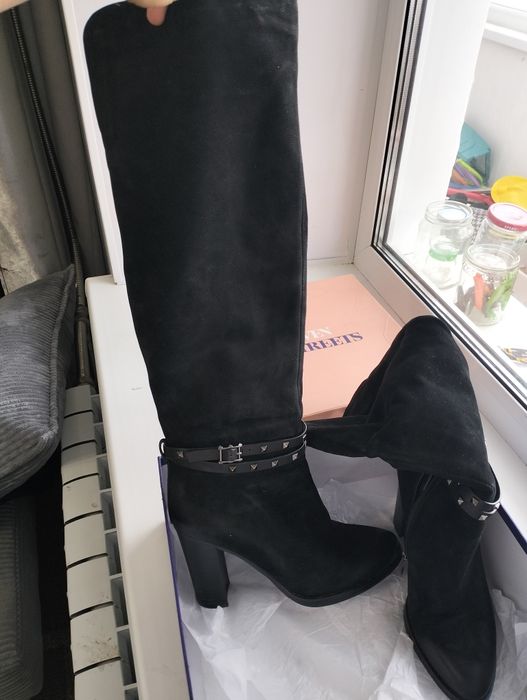 Продам зимние сапоги