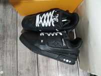 Louis Vuitton Trainers -- Black