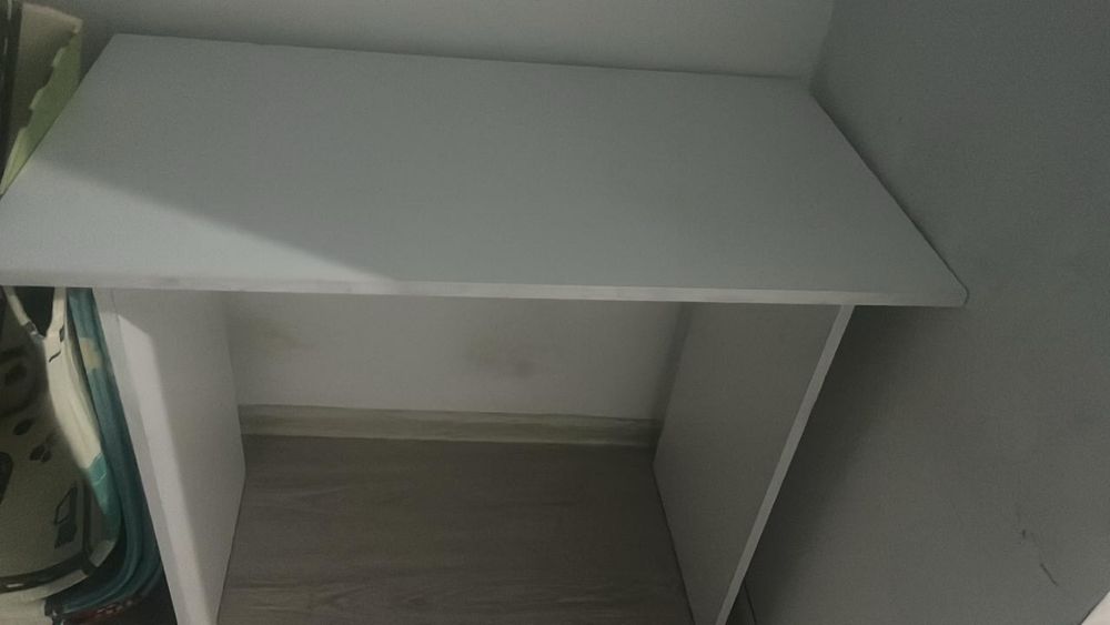 Продам письменный стол в идеальном состоянии