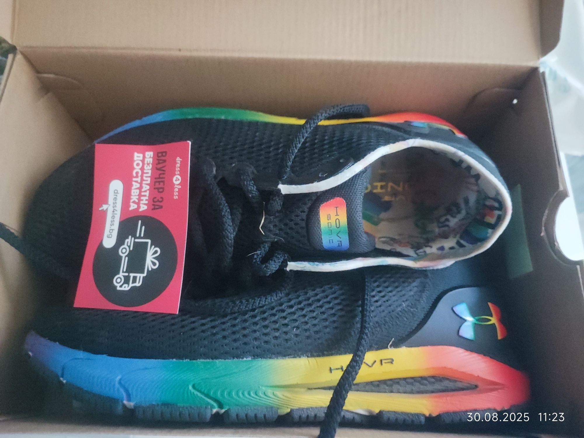 маратонки  UNDER ARMOUR  номер 41