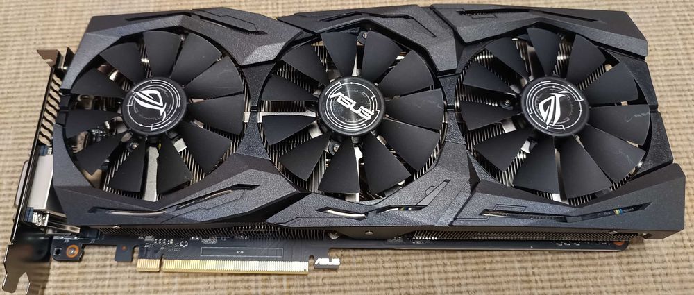 Placa video gaming Asus Strix GTX 1060 6Gb 256 bit Impecabila