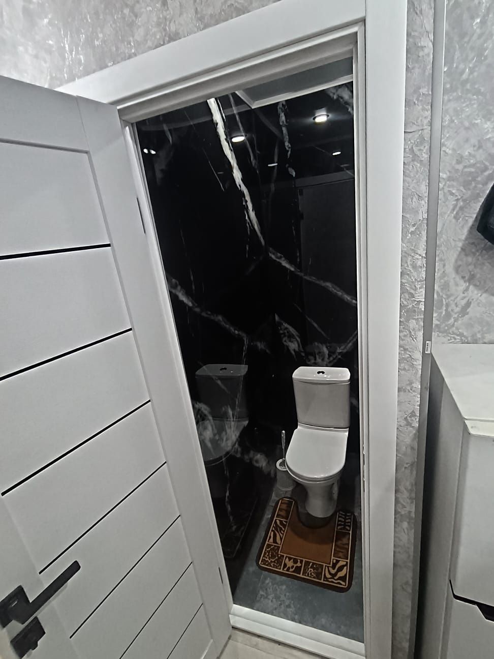 Продаётся 2 комн р.С Тюленина