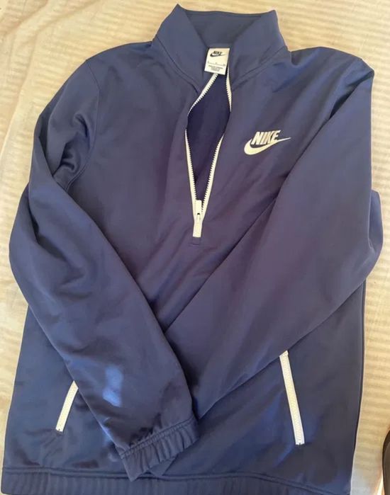 Екип на найк без забележки