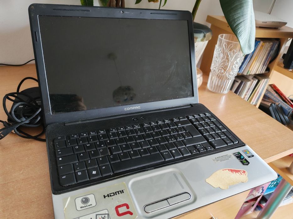 Laptop gameing+monitor de 144 hz