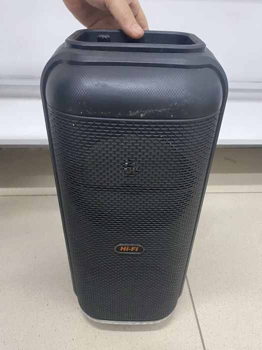 Продам калонку блютуз новая