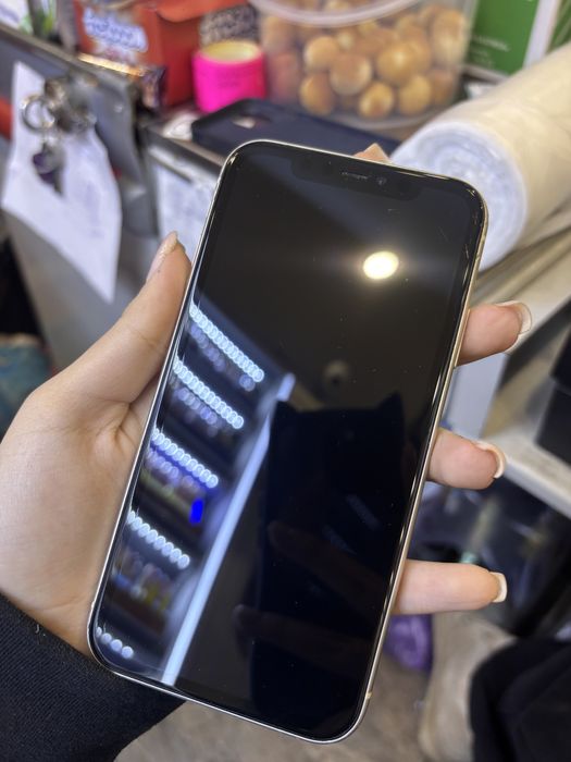 Айфон 11 в хорошем состоянии