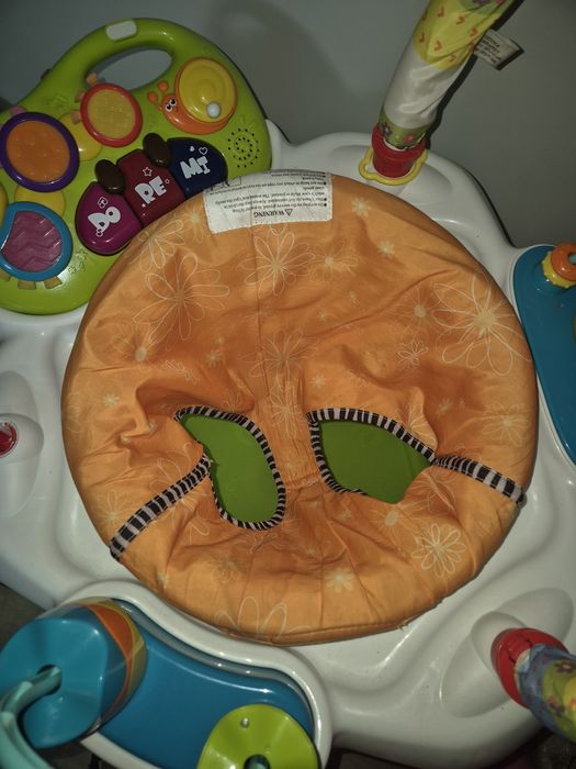 Centru de activitati cu trambulina