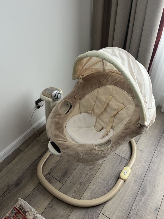 Электро качеля Graco
