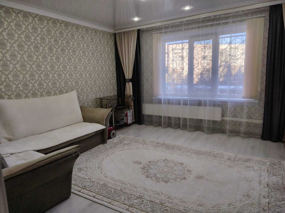 Продается уютная 3-комнатная квартира, мкр 7, д43.
Площадь — 68 м².
