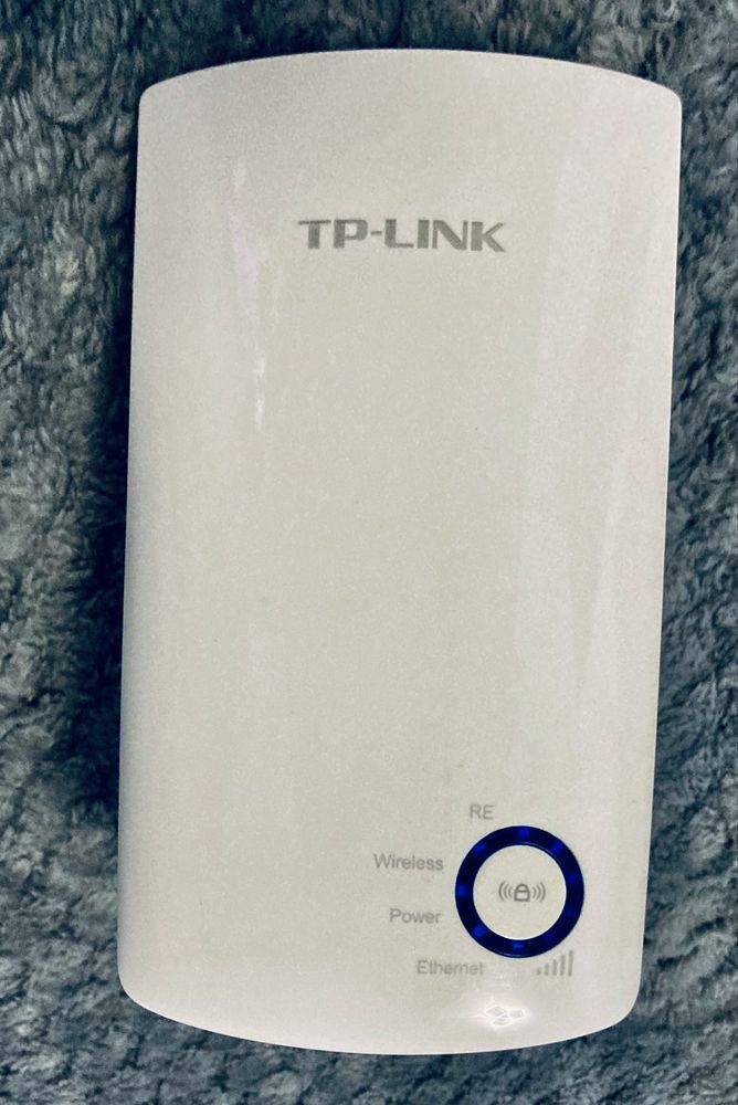 Усилитель Wi-Fi   TP-LINK TL-WA850RE