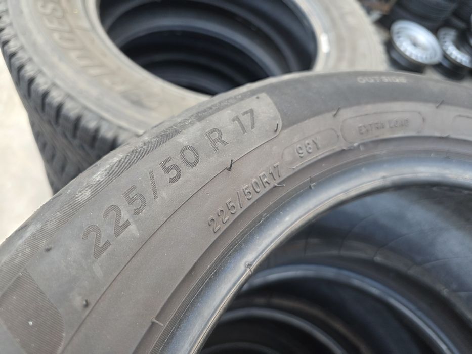4бр Летни гуми 225 50 17 - Michelin