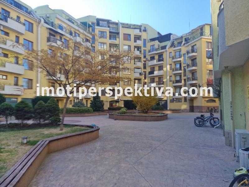 Продава се Тристаен апартамент в Пловдив, Христо Смирненски - 97 кв.м за 1526 €/кв.м - Снимка #15
