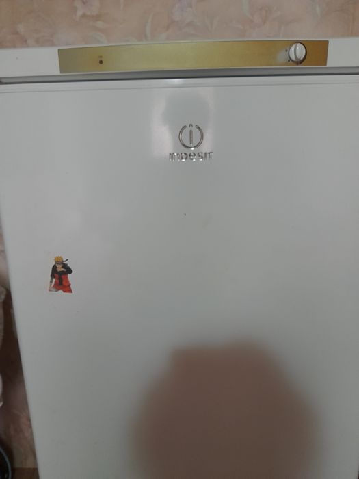 Продаётся холодильник Indesit,в отличном состоянии