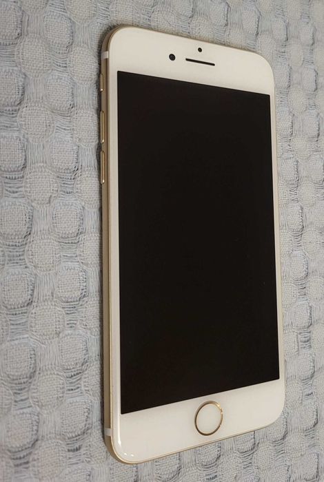 iPhone 7 Rose, 32GB, 2GB RAM, 83%Baterie