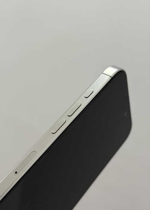 iPhone 16 Pro Max 512GB Titanium Black & Natural Neverlocked