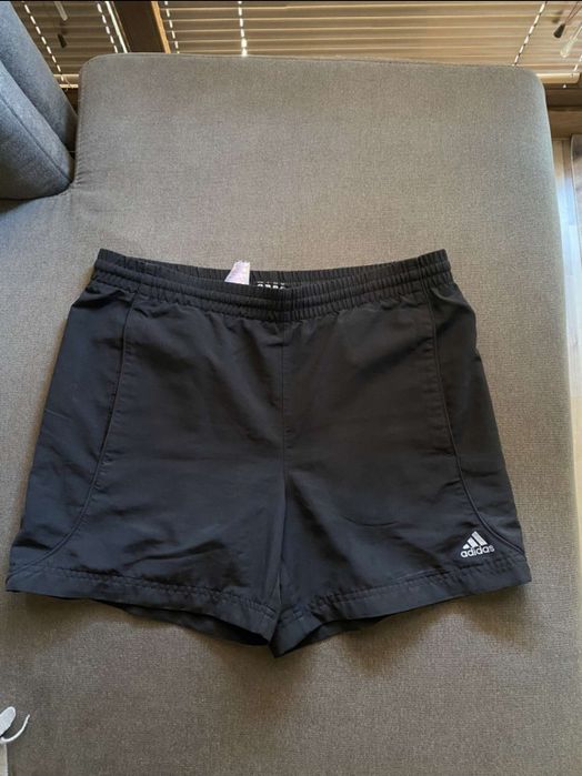Оригинални къси гащи Adidas