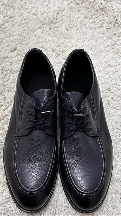 Продам мужские ботинки