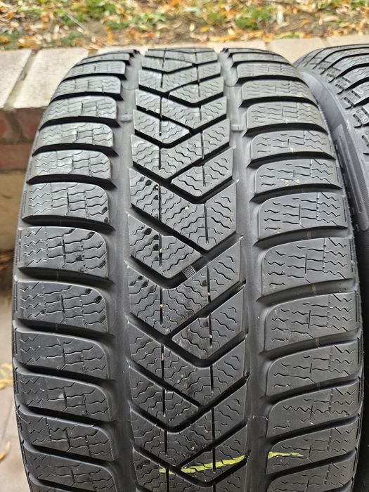 Anvelope 245.40.18