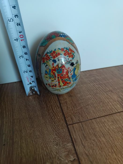 Ou portelan chinezesc bibelou