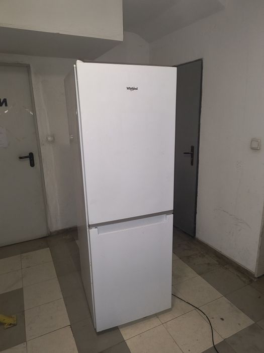 Хладилник WHIRLPOOL /Уърлпул W5 711E W