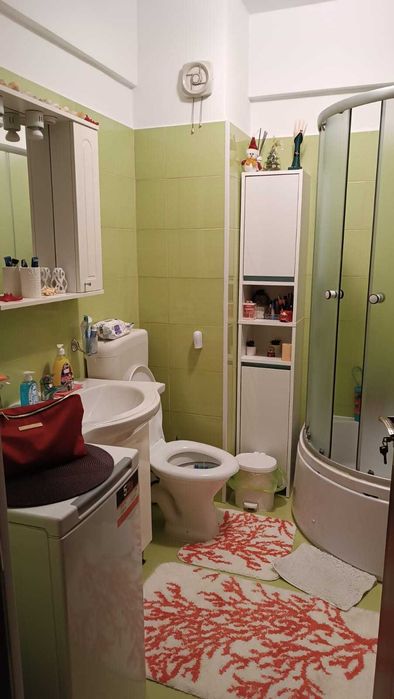 Vând garsonieră confort 1 cu loc de parcare atribuit