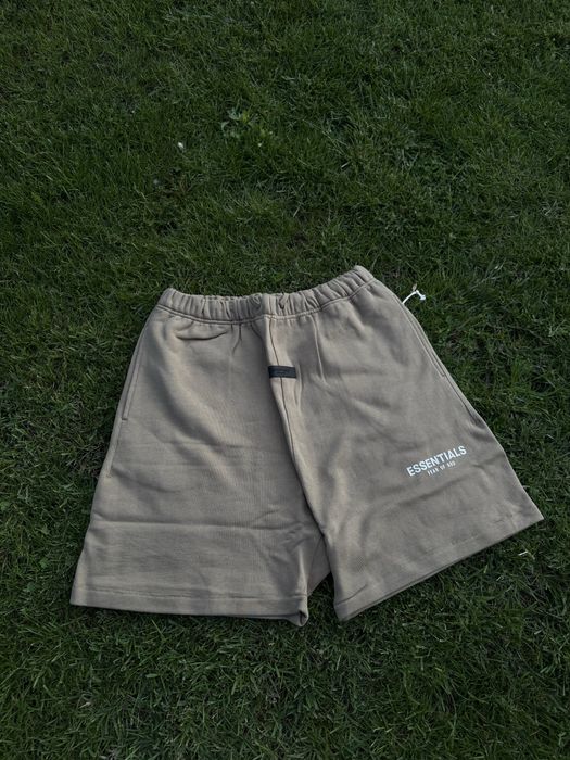 Pantaloni Scurti Essentials / Premium / 2025