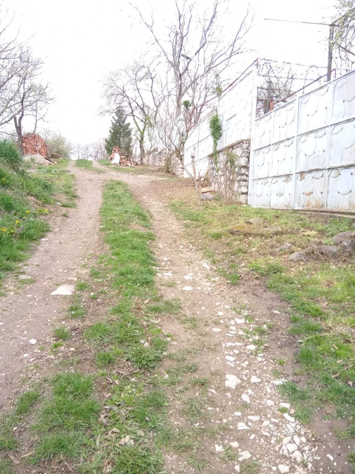 Vand casa si teren