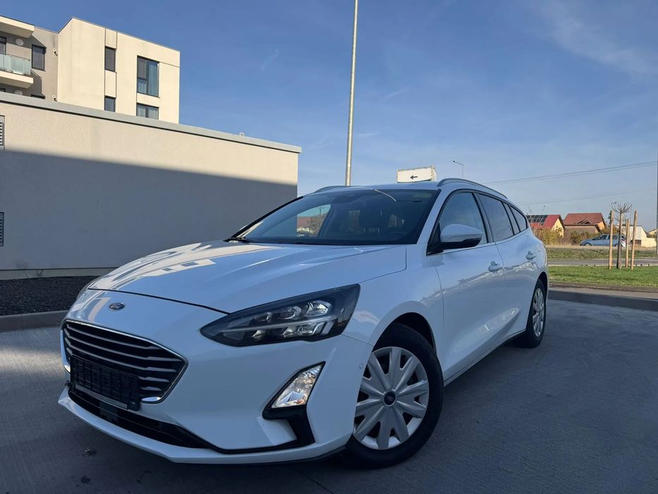 Ford Focus faruri led/lane assist/distronic/parcare automata/camera/webasto